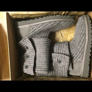 Ugg boots gray classic cardy